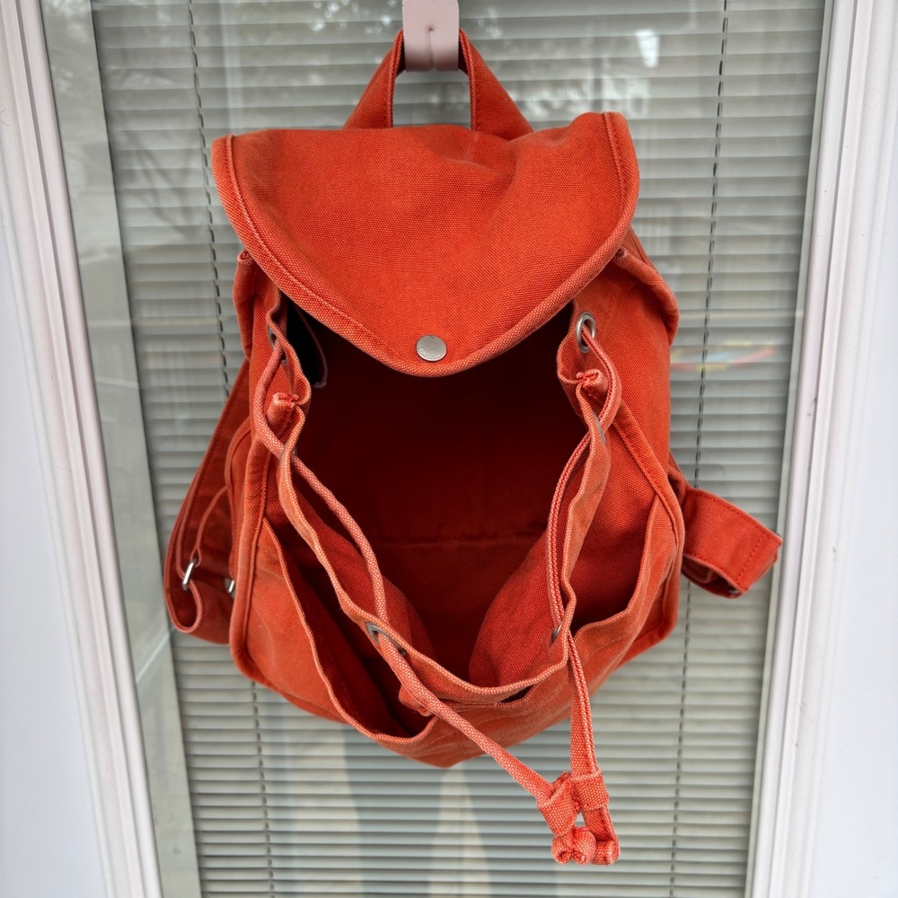 BAGGU Orange Canvas Drawstring Backpack - Picture 7 of 8